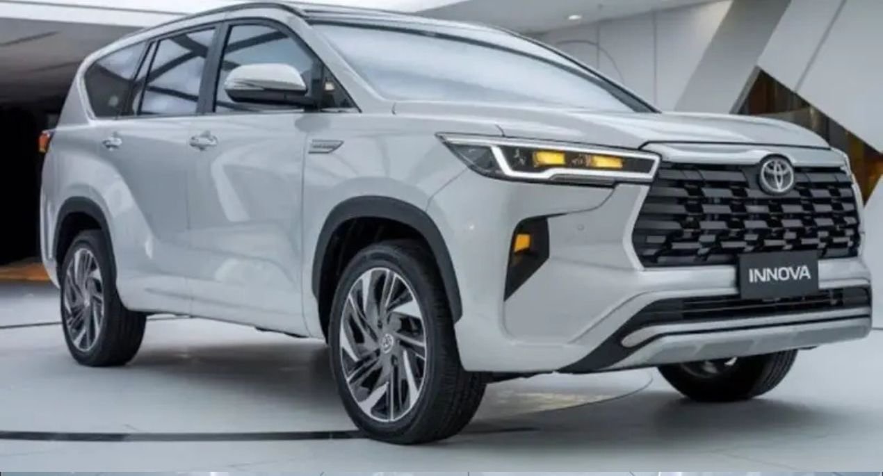 Toyota Innova Crysta 2025